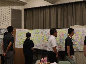職員によるアフタータウンミーティングの様子