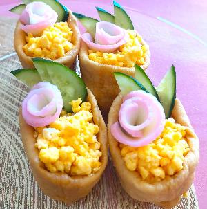 可愛くトッピングされたいなり寿司