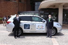 5月11日三菱自動車工業株式会社との納車式画像